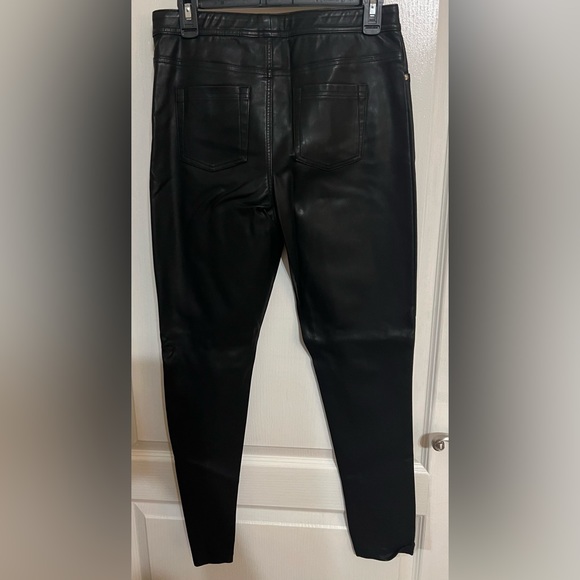 DG2 by Diane Gilman polyeurethane bottoms in black..Sz. Small..NWOT.. never worn - Picture 2 of 4